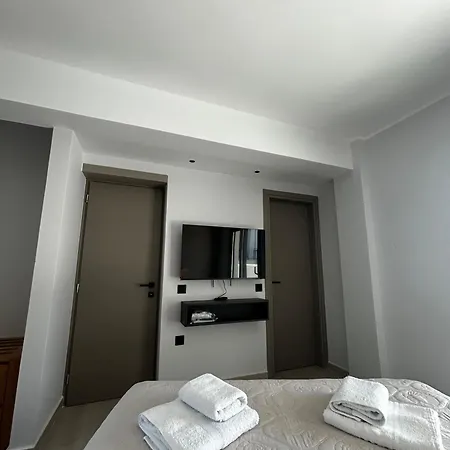 Tsonas Maisonette *